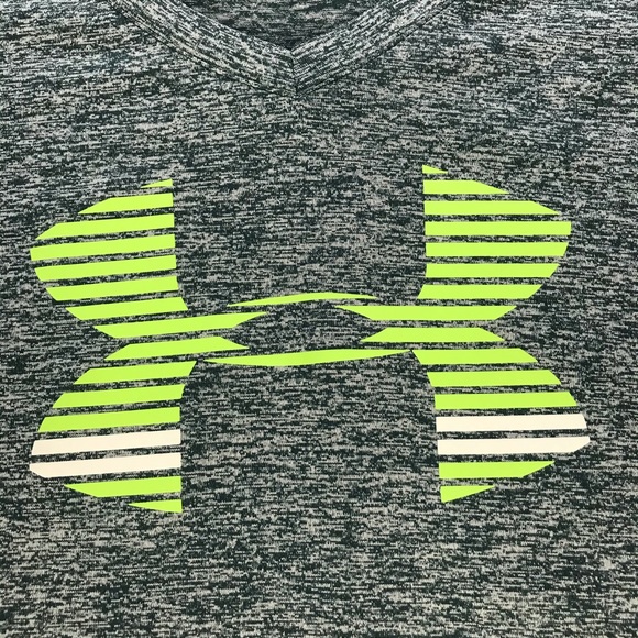 Lot (2) Under Armour Loose Fit Heatgear V Neck Tee - Picture 6 of 12